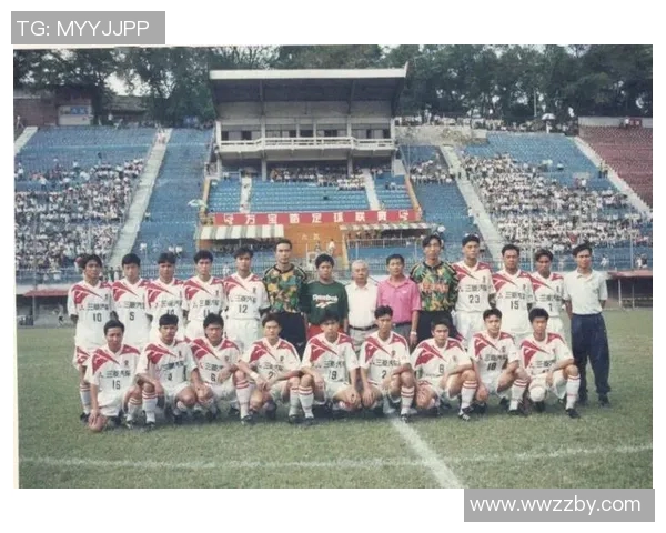 杭州足球队的团队协作探讨与发展路径分析